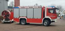 =MB Atego als TLF 3000 der Feuerwehr EITERFELD gesehen im Januar 2023 bei einem Ausbildungsvorhaben an der Feuerwache HÜNFELD MITTE.
