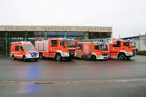 Löschzug der Feuerwehr Kleinostheim am 15.01.23 mit ELW+HLF1+DLK+HLF2 bei einen Fototermin