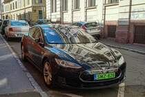 Tesla Model S habe ich in Juli, 2021 fotografiert.