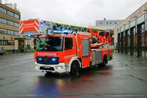 Neue DL(A)K 23/12 (Florian Kleinostheim 30/1) der Feuerwehr Kleinostheim am 15.01.23 bei einen Fototermin