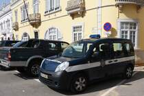 Renault Kangoo als Einsatzfahrzeug der Polícia Marítima; diese Polizeiorganisation ist dem portugiesischem Verteidigungsministerium unterstellt / gesehen in Tavira (Distrikt Faro/Portugal), 19.03.2022