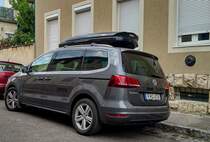 Rückansicht: VW Sharan zweite Generation (07.2021).