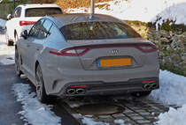 Heckansicht eines Kia Stinger. 01.2023

