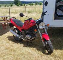 =Simson 125 Schikra, ausgestellt beim Oldtimertreffen in Wisselsrod, 06-2022