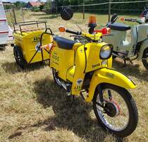 =Simson Schwalbe mit Anhänger, ausgestellt beim Oldtimertreffen in Wisselsrod, 06-2022