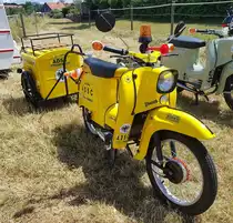=Simson Schwalbe mit Anhänger, ausgestellt beim Oldtimertreffen in Wisselsrod, 06-2022