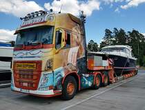 =Volvo von FLORO-Yachttransport auf dem Weg nach Skandinavien, 07-2022