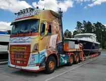=Volvo von FLORO-Yachttransport auf dem Weg nach Skandinavien, 07-2022