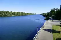 Radweg am Rhein führt nach Kehl (im Hintergrund), Mai 2020