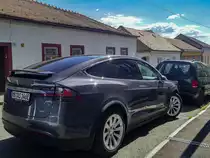 Rückansicht: Tesla Model X. Foto: August, 2021.