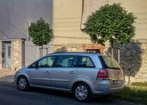 Seitenansicht: Opel Zafira Mk2. Foto: August, 2021.