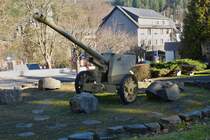 Walkaround Pak 43/41, Deutsche 88 mm Panzerabwehrkanone des 2. Weltkrieges, steht am Eingang von Clervaux, ein Ort im Norden von Luxemburg. 02.2023,  