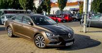 Renault Talisman in Brun Vison. Foto: August 2021.