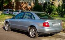 Rückansicht: Audi A4 der ersten Generation. Foto: August 2021.