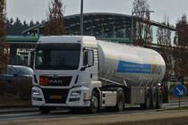 MAN Silosattelzug, aufgenommen im Norden von Luxemburg. 02.2023
