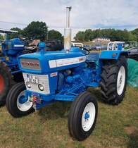 =Ford 3000, gesehen bei der Oldtimerausstellung in Uttrichshausen, 07-2022
