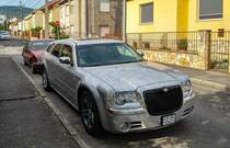 Chrysler 300C Touring getunt. Aufnahme: August, 2021.