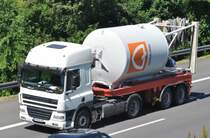 DAF CF Zementsilo-Transport, auf der A 61 Richtung Koblenz - 29.05.2009