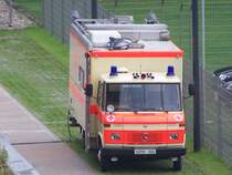 Mobile Einsatzleitung des BRK im ehemaligen Frankenstadion (jetzt easyCredit-Stadion) in Nrnberg.
Aufgenommen am 10.9.2005.