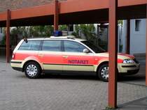 Notarztwagen des BRK bei einem Einsatz im Tiergarten Nrnberg.
Aufgenommen am 11.9.2005.