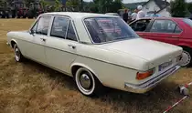 =Audi 100 LS, gesehen bei der Oldtimerausstellung in Uttrichshausen, 07-2022
