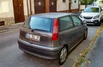 Rückansicht: Fiat Punto Mk1 dreitürer. Foto: September, 2021