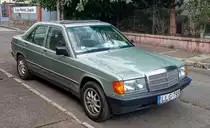 Diesen grüner Baby Benz (Mercedes-Benz 190 in Willow Green) habe ich in September, 2021 aufgenommen.