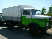 S4000-1 Pritschenfahrzeug beim Oldtimertreffen in Werdau