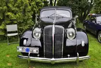 Opel Admiral Cabriolet, Frühlingserwachen der Oldtimer-Interessengemeinschaft Grenzland, im Sportpark Loherhof 1.5.2022