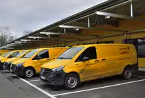 Mercedes-Benz Vito E, an der Ladesäule in Übach- Palenberg, Aufnahme 19.3.23