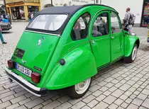 =Citroen 2 CV 6 Club, ausgestellt bei den Meiningen Classic 2022 im Juli