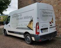 =Renault Master von Turmuhren & Glocken-WILLING steht zur Glockenprüfung im Petersberg-Marbach, 09-2022