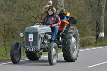 Ferguson Traktor war als Teilnehmer bei der Rundfahrt nahe Brachtenbach am Ostermontag mit dabei. 10.04.2023