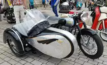 =Simson-Gespann, präsentiert bei den Meiningen Classic 2022 im Juli