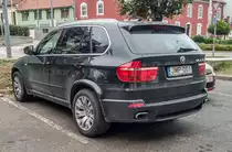 Rückansicht: BMW X5 Mk2. Foto: Oktober, 2021.