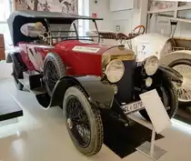 =Austro Daimler AD 35 HP Double Pheaton  Louise Wagen , Bj. 1914, 3563 ccm, 35 PS, 40 km/h, ausgestellt im Museum  fahr(T)raum - Ferdinand Porsche  in Mattsee/Österreich, Juni 2022. Das Fahrzeug gehörte Louise Porsche, der Tochter von Ferdinand Porsche. Die junge Dame besaß bereits mit 14 Jahren eine Fahrerlaubnis.