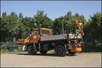 U500 beim mhen der Grasflchen an der Salzhalle in Drolshagen. (02.06.2009)

