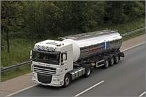 WIEGERT: DAF XF105.460SC  SpaceCab  von WIEGERT MILCH aus Veelen (Kr. Borken).
