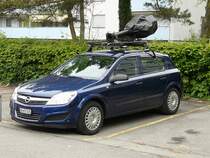 Opel Astra ZH 657035 mit Spezial Aufbau unterwegs fr Googel Earth in Nidau am 05.05.2009