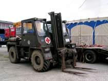 STEINBOCK-StaplerFUG 2,5Y4 drfte ursprnglich fr  PATTON-US3rd Army  im Einsatz gewesen sein, und dient jetzt dem Circus L.Knie, Tourneestop in Ried i.I.; 090606