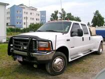 FORD-F450 mit Kennzeichen aus den USA ist mit Circus L.Knie auf sterreich-Tournee, und gerade am Messegelnde in Ried i.I. zu Gast; 090606