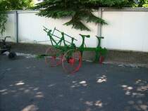 Dieser alte Anhngepflug wartet noch auf das Zugfahrzeug beim Heimatfest 800 Jahre Burkhardtsdorf