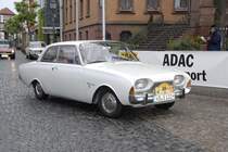 Ford Taunus 17 M, Bj. 1963, 55 PS vor dem Start zur 3. ADAC Oldtimersternfahrt zum Hessentag in Langenselbold, Startort Hnfeld, 06.06.2009
