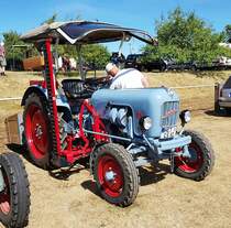 =Eicher EM 200 L, Bj. 1961, 1950 ccm, 25 PS, gesehen auf dem Ausstellungsgelände beim Oldtimertreffen in Ostheim, 07-2022