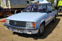 =Opel Rekord E, gesehen auf dem Ausstellungsgelände beim Oldtimertreffen in Ostheim, 07-2022