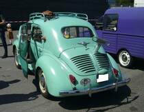 Heckansicht eines Renault 4CV aus dem Jahr 1959. French Car Devotion an Mo´s Bikertreff in Krefeld am 04.06.2023.
