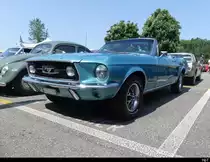 Ford Mustang an der Oldtimer Ausstellung im Flugplatz Areal in Bleienbach am 28.05.2023