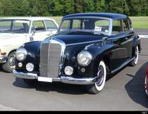 Mercedes 300 ( Adenauer ) an der Oldtimer Ausstellung im Flugplatz Areal in Bleienbach am 28.05.2023