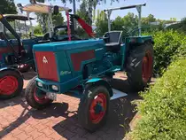 =Hanomag Perfekt 400 steht im Juni 2023 bei der Oldtimerausstellung in Angersbach