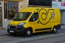 Peugeot Boxer der Österreichischen Post gesehen in Wien am Straßenrand. 06.2023